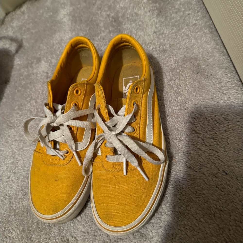 Vans size 7 in mustard